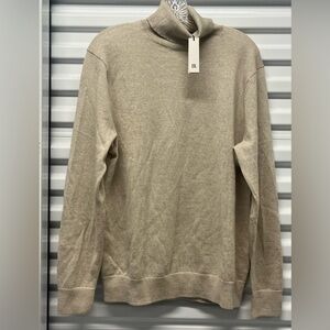 Banana Republic Men's Beige Sweater